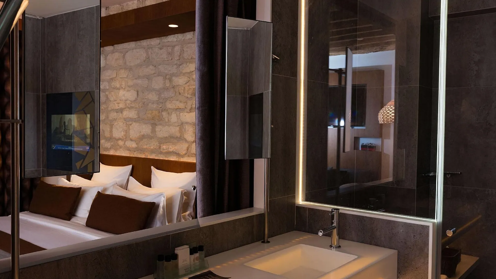 Select Hotel Paris 4*,  France